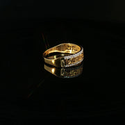 Effortless elegance, crafted in 22K gold