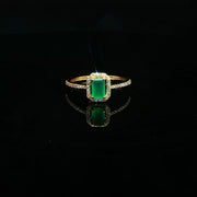22K Yellow Gold Cocktail Ring with Princess Cut Semi Precious Emerald