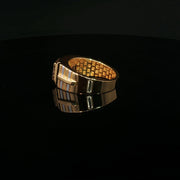 Yellow Gold Signet Ring with round cut American Diamond