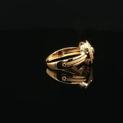 Modern Design, Timeless 22K Gold Sparkle