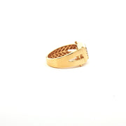 Round Cut Diamond Yellow Gold Ring