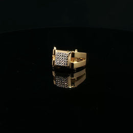 Round Cut Diamond Yellow Gold Ring
