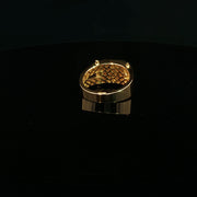 Round Cut Diamond Yellow Gold Ring