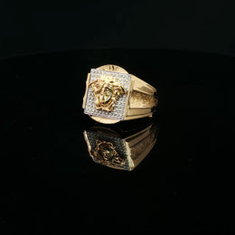 Square-Shaped Men’s Yellow Gold Ring Featuring Medusa Head Design