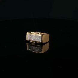 Yellow Gold Multistone Ring with Round Cut American Diamonds